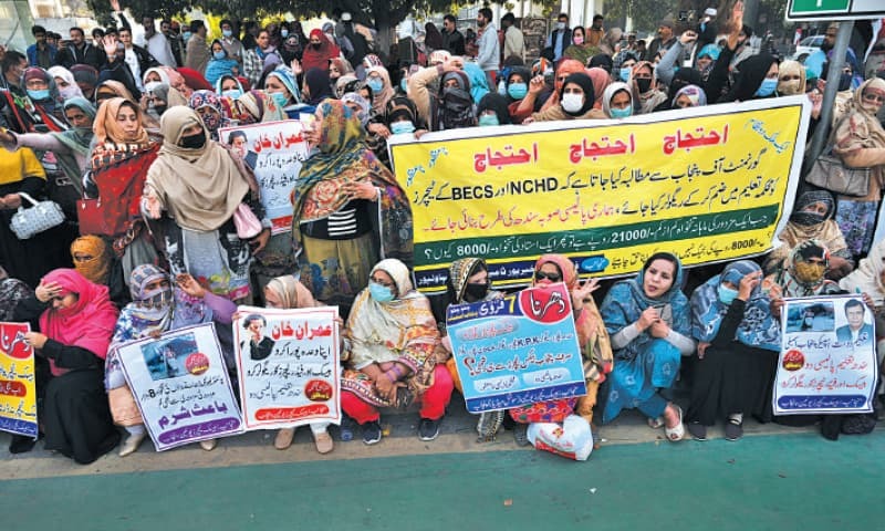 Punjab's BECS teachers demand regular service - Pakistan - Vimarsana News