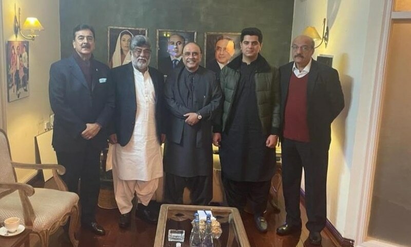 Saddar Rind Sardar Rind calls on Zardari - Pakistan - DAWN.COM