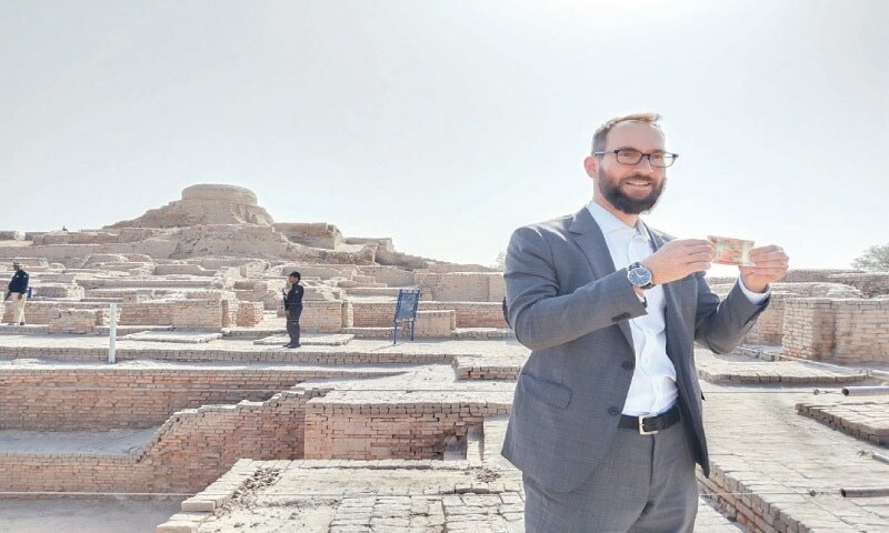 US envoy finds Moenjodaro 'beautifully preserved' - Newspaper - Vimarsana News