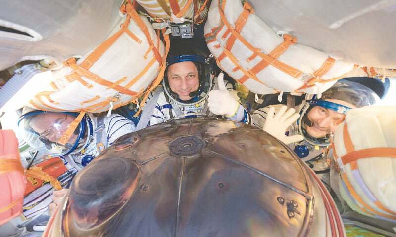 US astronaut, two Russian cosmonauts return home from ISS - Newspaper ...