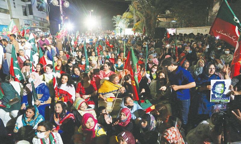 PTI rally warns of showdown after NA vote - Newspaper - Vimarsana News