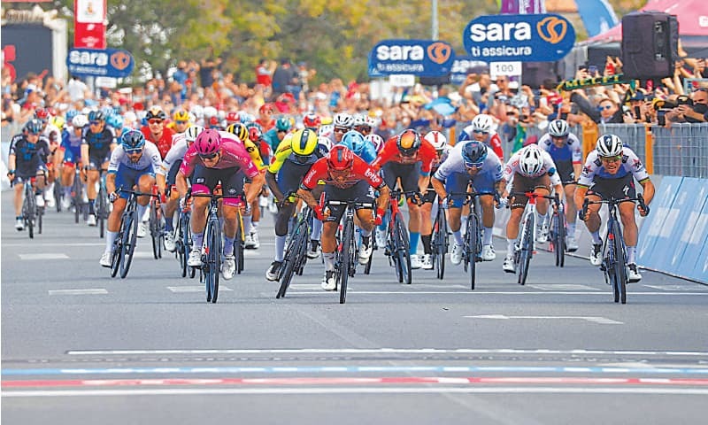 France's Demare sprints to second consecutive Giro stage win - Newspaper - Vimarsana News