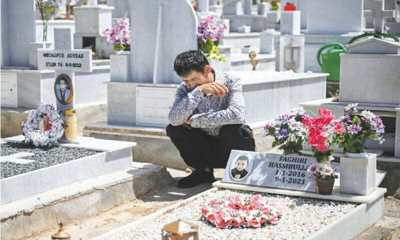 Muslim refugees in Athens seek own cemetery - Newspaper - Vimarsana News
