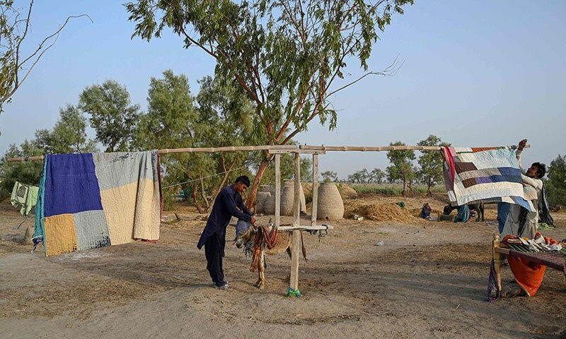 'It's like fire burning all around': Extreme temperatures compound poverty in Jacobabad - Pakistan - Vimarsana News