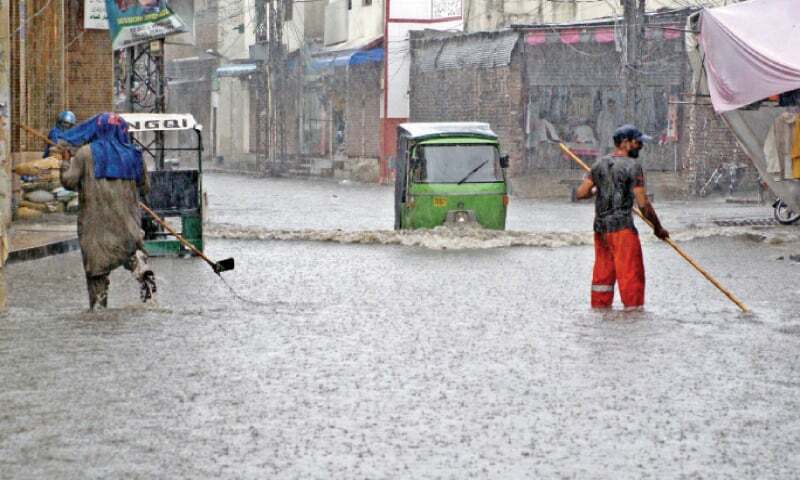 Met Office warns of urban flooding as twin cities receive heavy rain - Newspaper - Vimarsana News