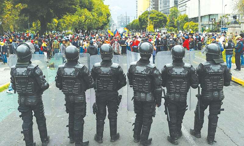 18 Ecuadoran cops 'missing' after attack on station - Newspaper - Vimarsana News