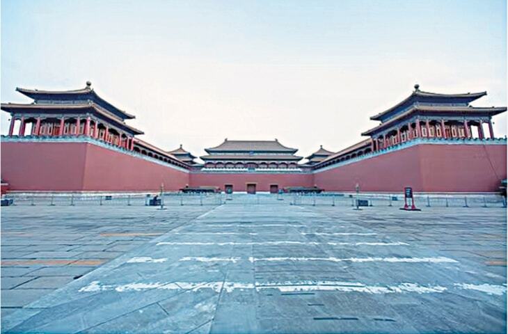 HISTORY: PALACES AND POWER IN TIMES OF CRISIS - Newspaper - Vimarsana News