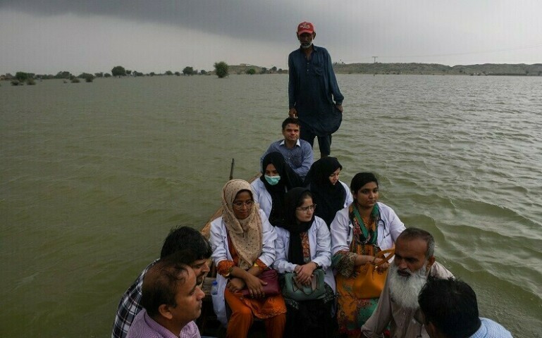 Authorities scramble to save Dadu city, Bhan Syedabad from flood threat - Pakistan - Vimarsana News