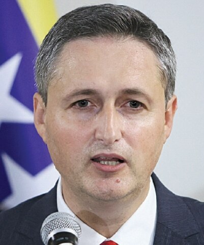 Moderate Bosniak candidate leads in race for presidency seat - Newspaper - Vimarsana News