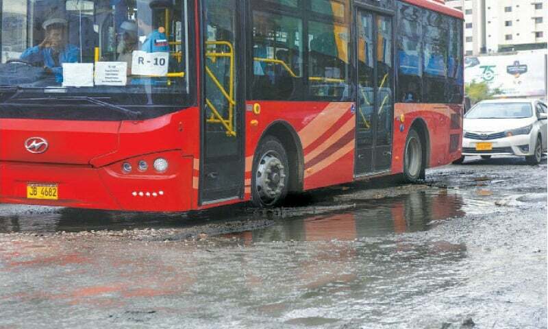 Extending bus routes - Newspaper - DAWN.COM