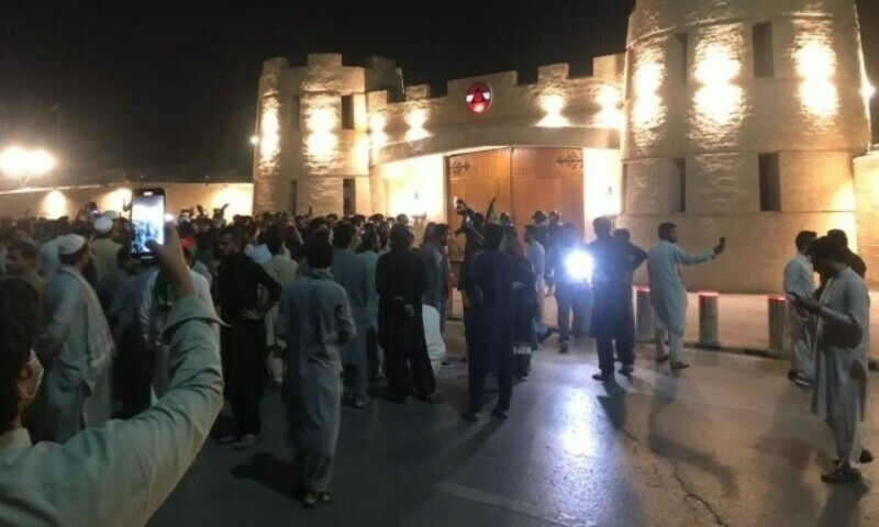 پشاور: کور کمانڈر ہاؤس کے باہر احتجاج کا معاملہ، پی ٹی آئی رہنما کی ...