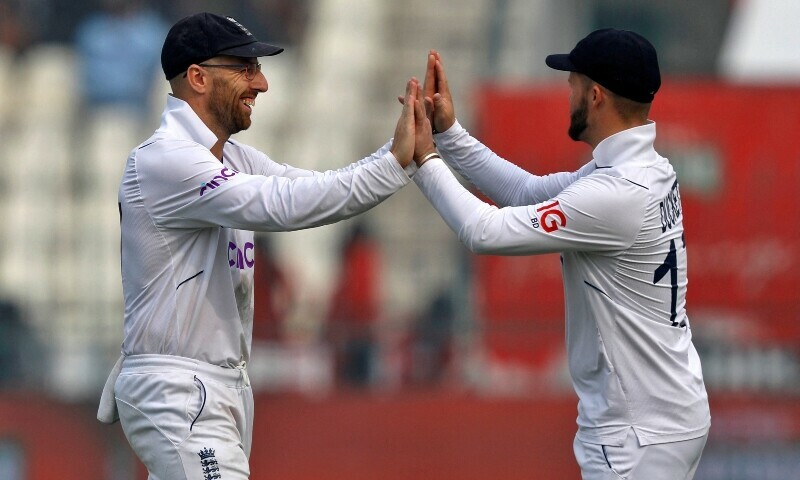 Leach leads attack as England dismiss Pakistan for 202 in second Test - Sport - Vimarsana News