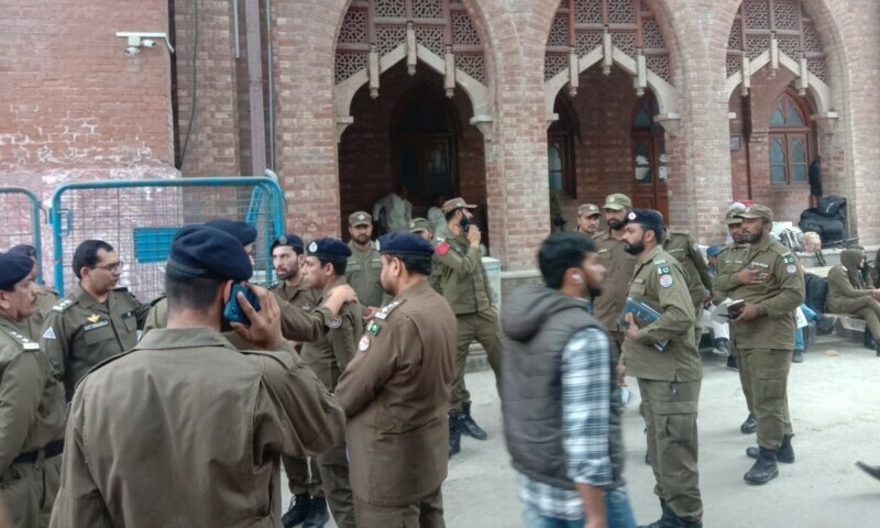 Bail petition: Security beefed up at LHC as Imran Khan expected appear in court - Pakistan - Vimarsana News