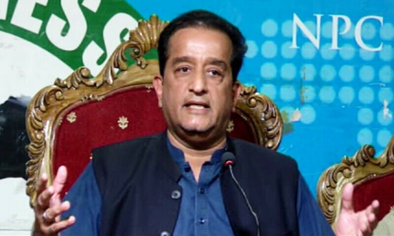 PTI’s Malik Amin Aslam addressing a press conference in Islamabad on Thursday.