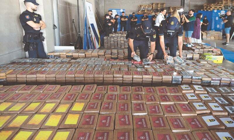 Spain seizes record 9.5 tonnes of cocaine from Ecuador - World - DAWN.COM