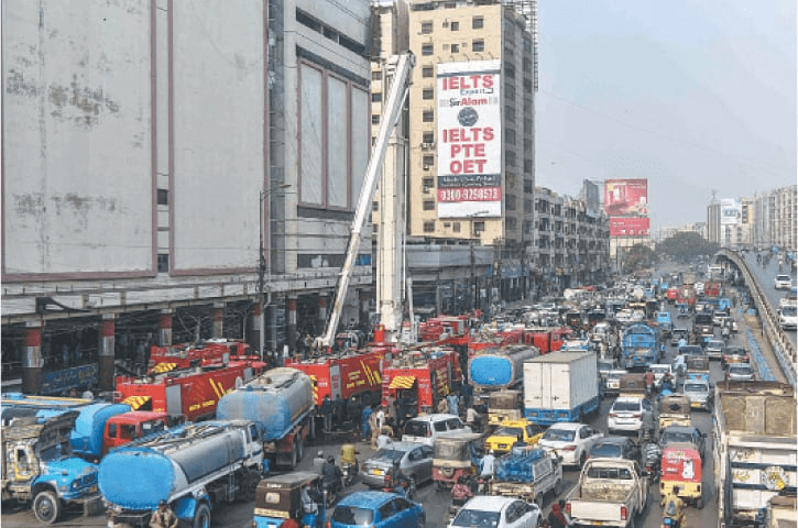 Police lodge manslaughter FIR after 11 killed in fire at high-rise on Karachi’s Rashid Minhas Road