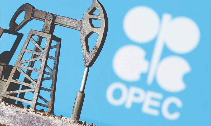 China sees progress at climate talks as Opec fights for fossil fuel