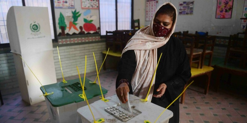 पाकिस्तानमा आम निर्वाचनका लागि मतदान जारी