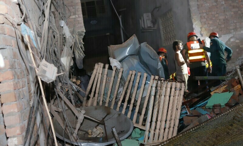 Multan fireworks blast toll rises to seven - Pakistan - DAWN.COM