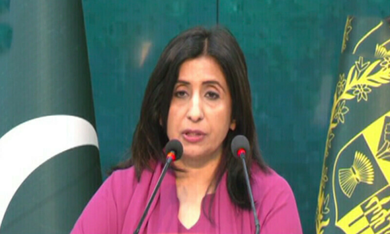  FO spokesperson Mumtaz Zahra Baloch during a weekly press briefing. — DawnNewsTV 