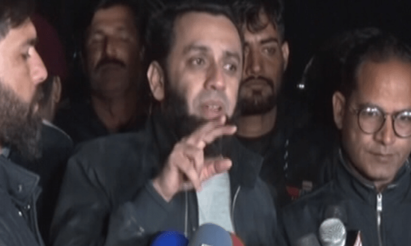  Attaullah Tarar speaks to media in Islamabad. — DawnNewsTV