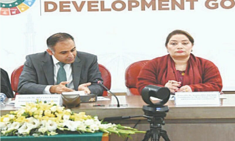 Pakistan’s efforts to achieve SDGs under threat from climate change: PM ...