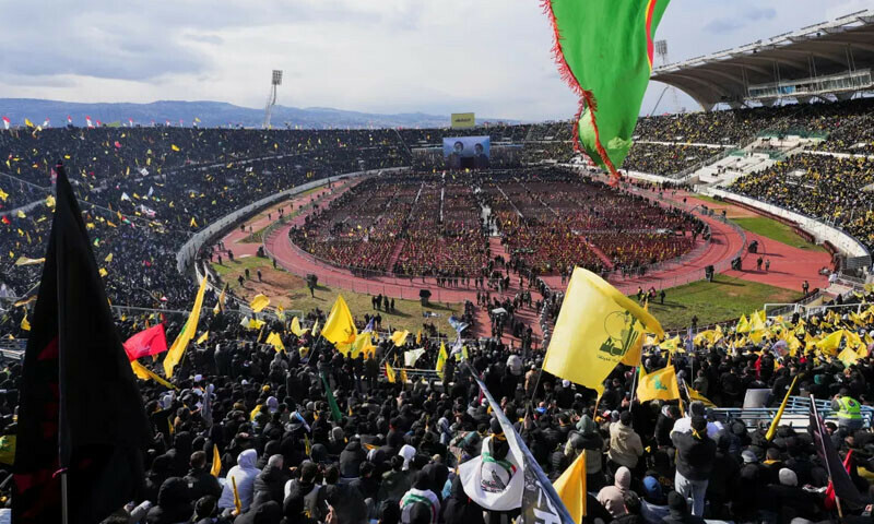 لبنان: حزب اللہ کے شہید سربراہ حسن نصر اللہ کے جنازے میں ہزاروں افراد کی شرکت