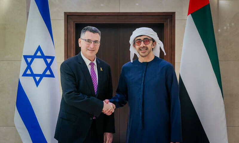 اسرائیلی وزیرخارجہ کا یو اے ای کا غیر معمولی دورہ، ہم منصب سے ملاقات