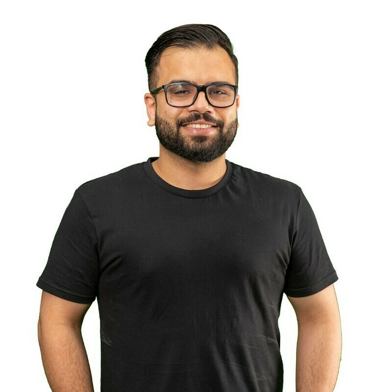 Muhammad Ahsan Tahir is a pivotal figure in Pakistan’s digital economy, serving as co-founder and CEO of Walee Pvt Ltd. since 2019.