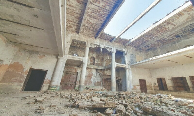 Daultala gurdwara in shambles after years of neglect - Newspaper - DAWN.COM