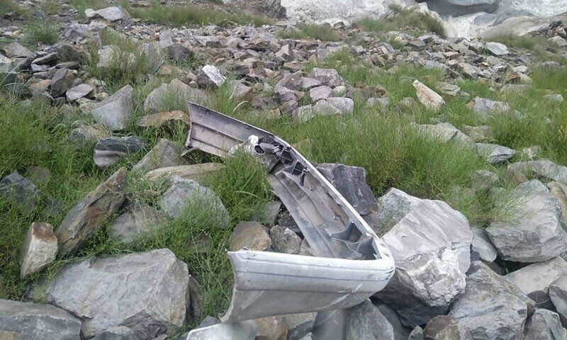 3 brothers drown as car plunges into river in GB - Pakistan - DAWN.COM