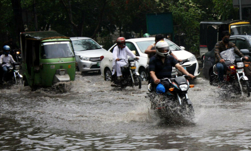 Floods, heavy rains kill 32 in two days - Pakistan - DAWN.COM