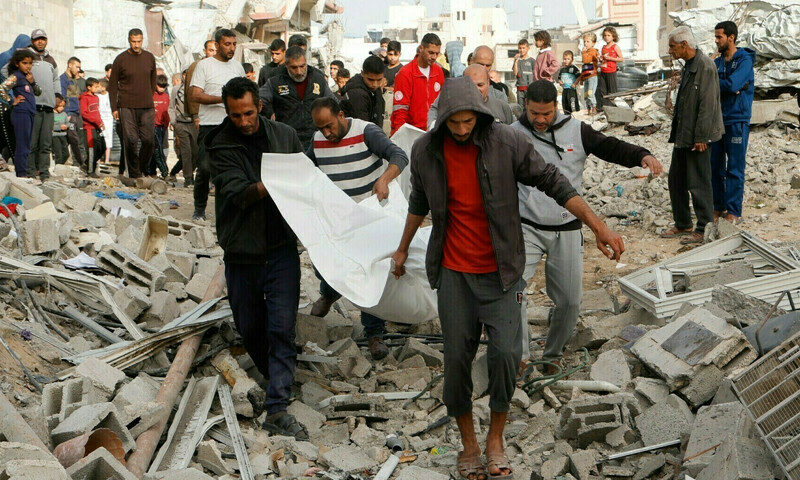 غزہ میں مزید 138 فلسطینی شہید، صہیونی فوج کا خان یونس کے مزید علاقے خالی کرنے کا انتباہ