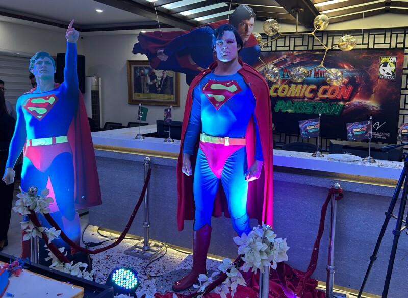 Superfan launches a &lsquo;Superman fan club&rsquo; in Karachi, unveils plans for an upcoming Comic Con in Jan