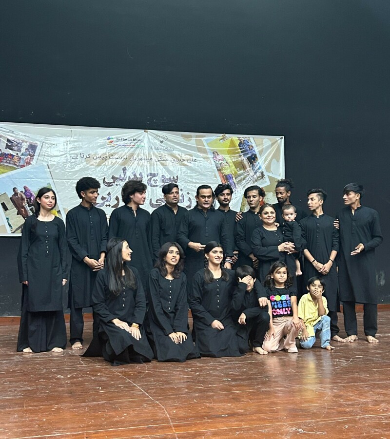  The full cast of the theatre performance takes stage. Photo: Author 