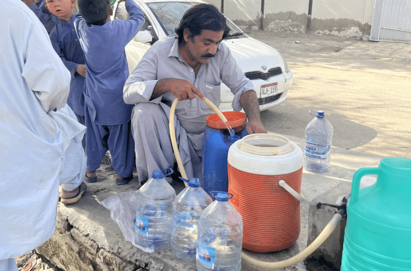 In Jinnah Town, limited access to clean water compels residents to depend on unsafe sources