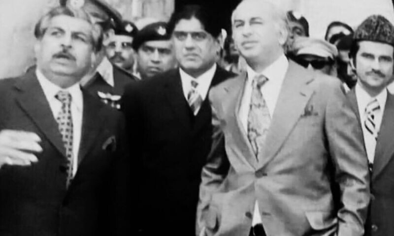   کراچی میں پیش آنے والے واقعے کا وزیراعلیٰ مصطفیٰ جتوئی نے وزیر اعظم کا مطلع کیا—تصویر: فلیکر  