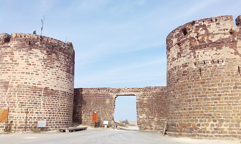    دریائے سندھ کے قدیم بہاؤ کوری پر ایک زمانے میں آباد لکھپت بندر—وکی پیڈیا   