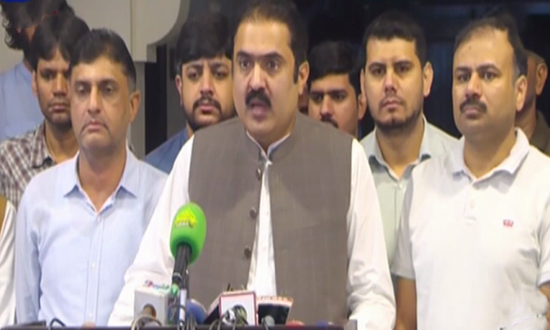  PDMA DG Irfan Ali Kathia addresses media in Lahore on Aug 30, 2025. &mdash; DawnNewsTV 