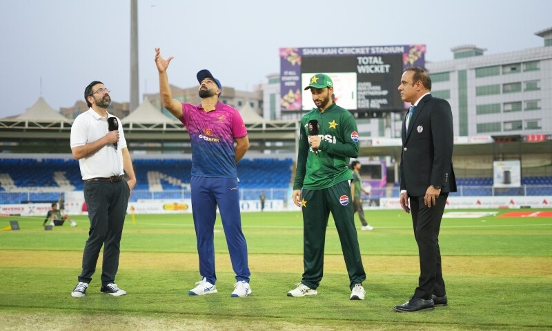 Pakistan opt to bat after winning toss in 2nd tri-series T20 against UAE