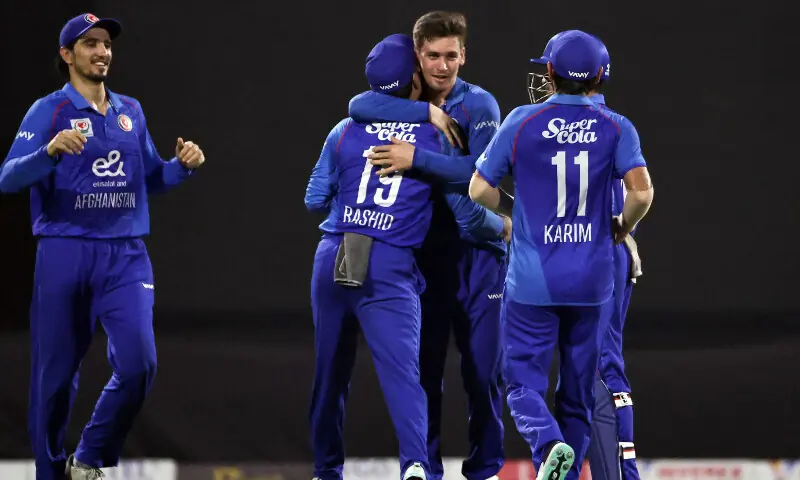 Afghan spinners restrict Pakistan to 141 in T20 tri-series final