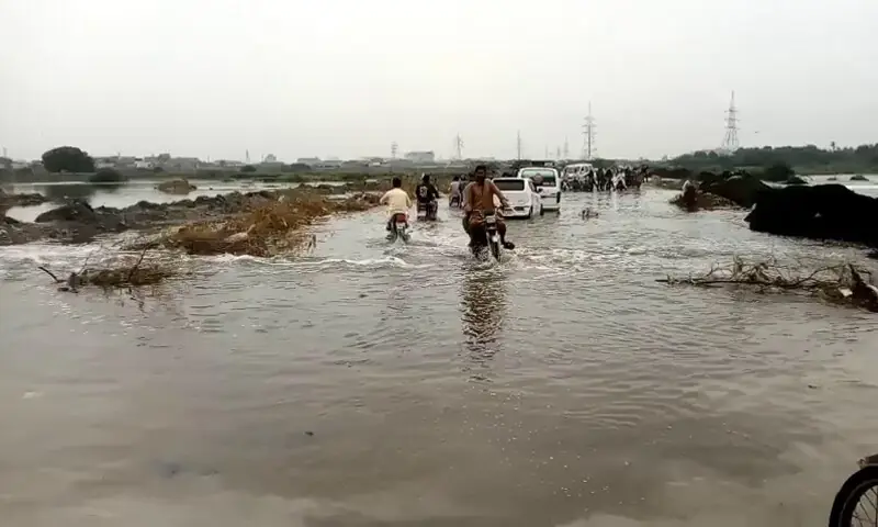 Heavy showers, gusty winds likely in Karachi today and tomorrow