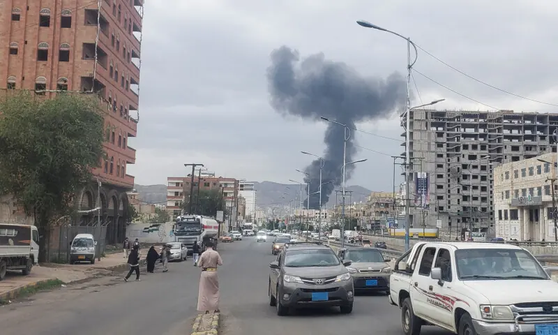 Israeli strikes on Houthis in Yemen claim 35 lives – World  www.dawn.com