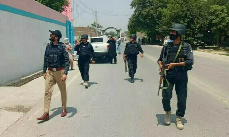 بنوں اور کرک میں دہشت گردوں کے تھانوں پر حملے ناکام، 3 دہشت گرد ہلاک، 4 زخمی