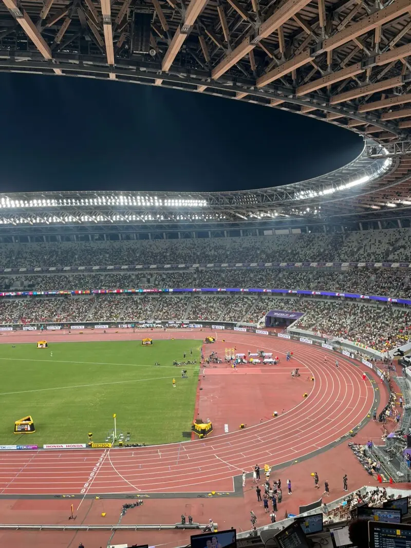  Views from inside Tokyo stadium as men&rsquo;s javelins get underway &mdash; Anushe Engineer 
