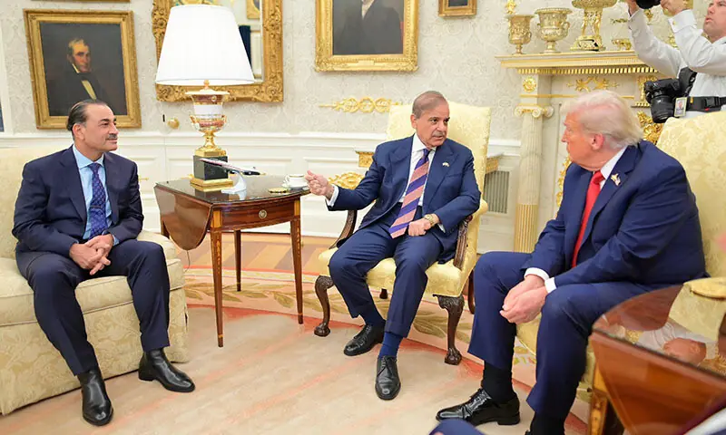 PM Shehbaz meets Trump, discusses regional security, counterterrorism in landmark visit to White House - World - DAWN.COM