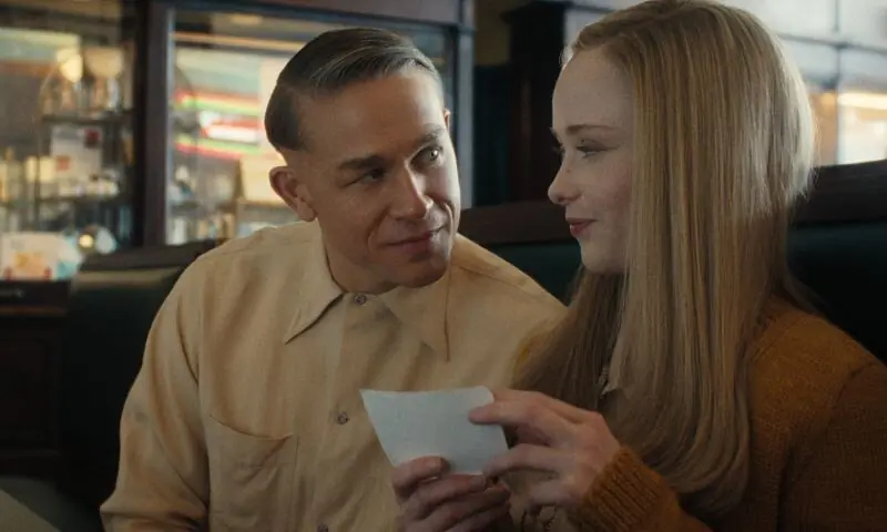 ایڈیلین خود بھی ذہنی مریضہ تھی