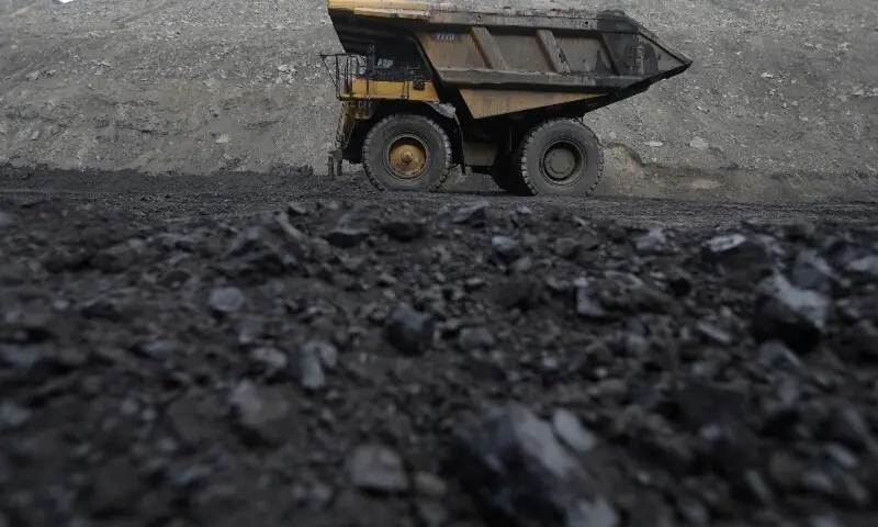 Three coal miners abducted from Mach