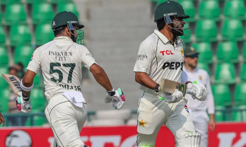 Pakistan 150-5 at tea as South Africa fight back in first Test
