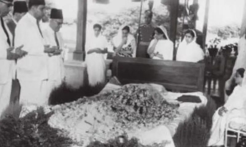   لیاقت علی خان کے جنازے کی ایک تصویر—ایکس  